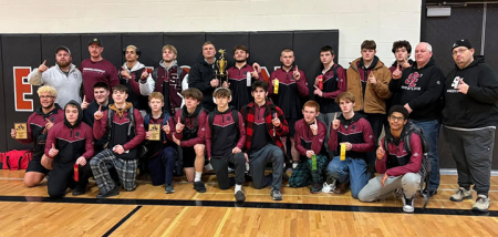 S-E wrestlers win CSC tournament